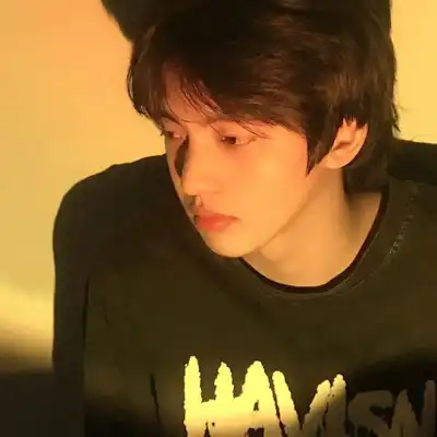 隗逸馨